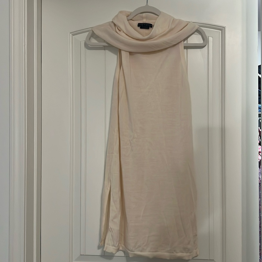 Alice and Olivia Cream light weight sweater dress